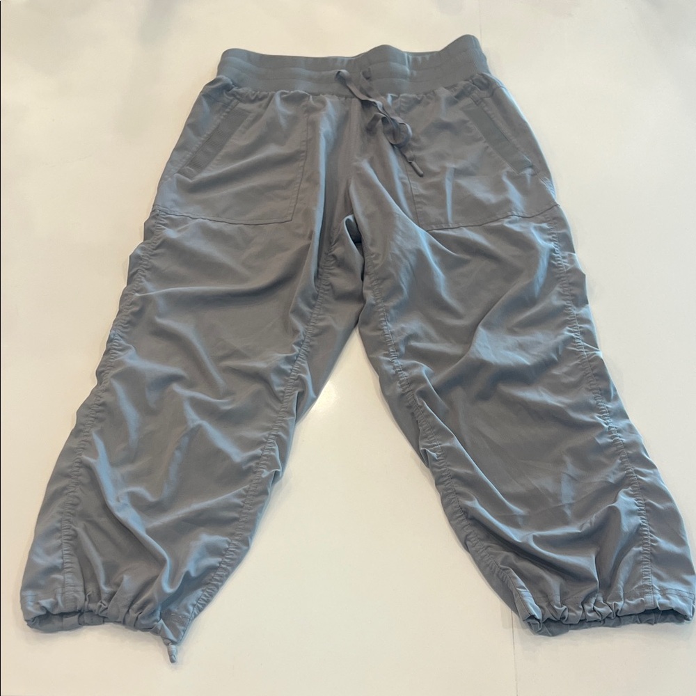Kyodan Gray Capris Pants - Size PS